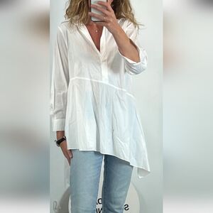 AKIRA Crisp White Tunic Top
